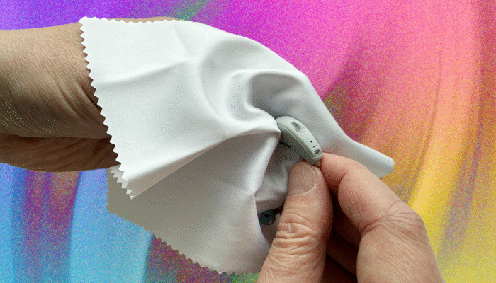 how-to-clean-hearing-aids