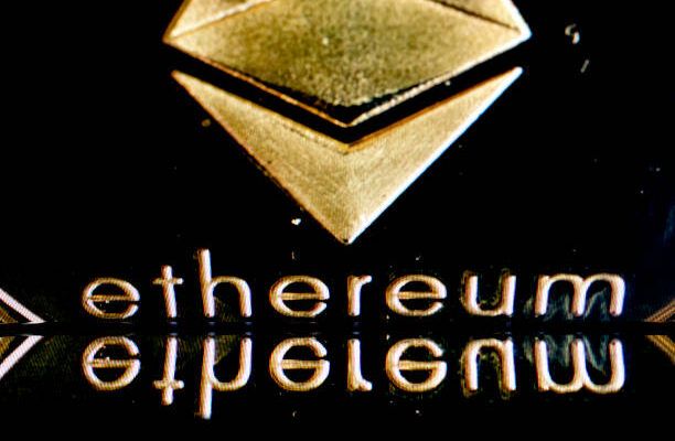 ethereum-price-crash-to-$2,100-triggers-fear,-but-why-are-analysts-predicting-a-rally-to-$6,000?