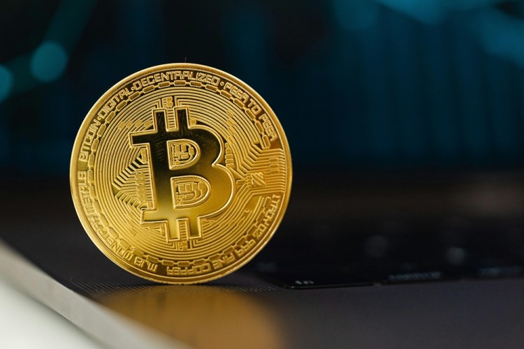 bitcoin-in-stalemate-with-liquidation-traps-on-both-sides-of-the-market