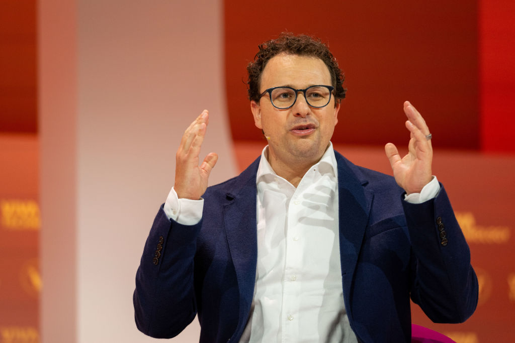 anthropic-reportedly-nears-$170b-valuation-with-potential-$5b-round anthropic-reportedly-nears-$170b-valuation-with-potential-$5b-round