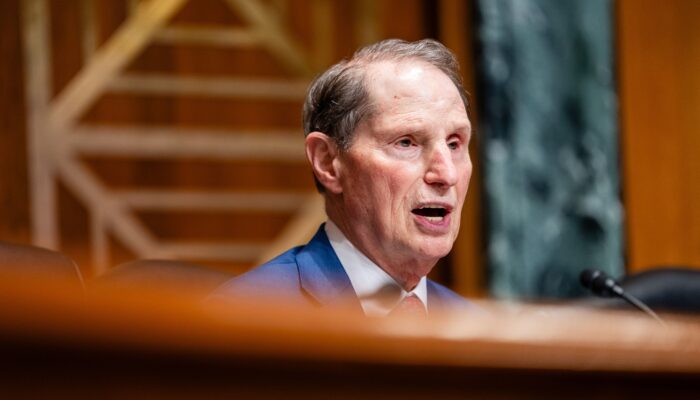 us-senator-urges-dhs-to-probe-whether-agents-were-moved-from-criminal-cases-to-deportations