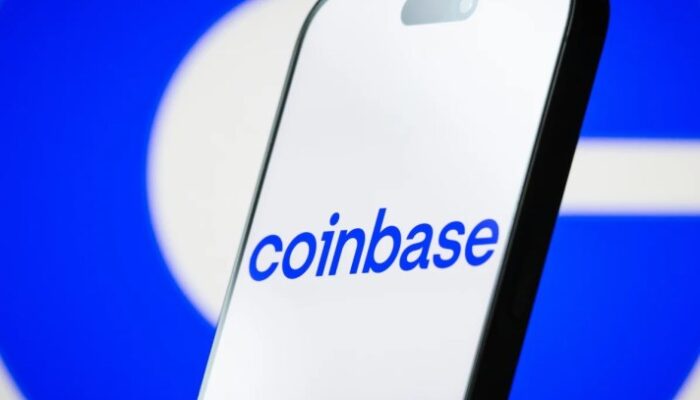 pro-xrp-lawyer-says-claims-of-coinbase-manipulating-xrp-price-are-‘highly-unlikely’