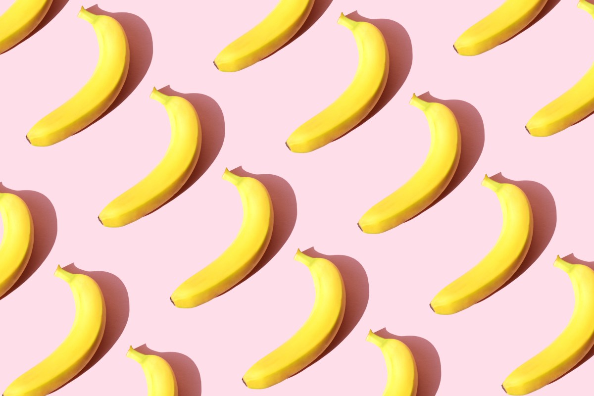 gemini-overtakes-chatgpt-on-app-store,-as-its-nano-banana-ai-model-drives-downloads-up-45%