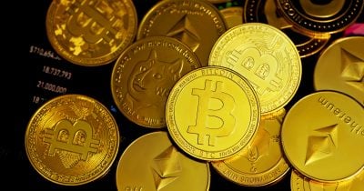trump-seeks-to-allow-401(k)-investments-in-private-equity-and-crypto-amid-legal-challenges