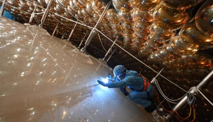 this-giant-subterranean-neutrino-detector-is-taking-on-the-mysteries-of-physics