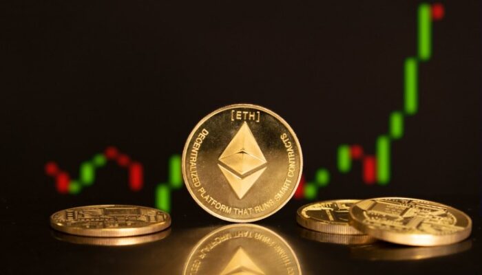 ethereum-(eth)-mirrors-2021-price-action-as-bulls-target-$10,000-by-2026