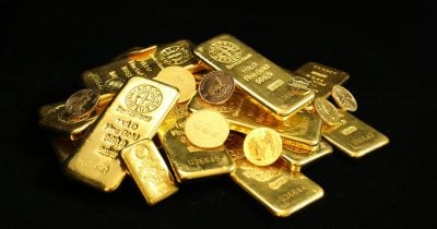 gold-reaches-record-high-of-$3,800-per-ounce