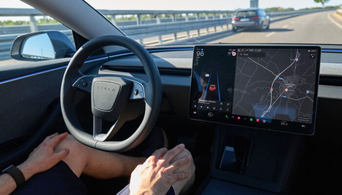tesla-is-urging-drowsy-drivers-to-use-‘full-self-driving’.-that-could-go-very-wrong