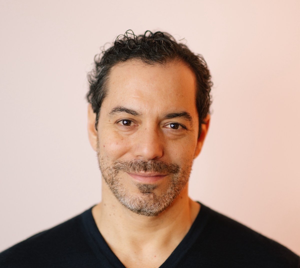 paid,-the ai-agent ‘results-based-billing’ startup from-manny-medina, raises huge $21m-seed