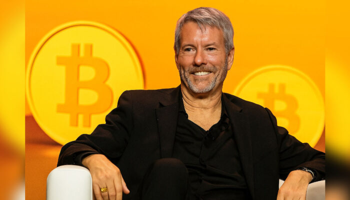 bitcoin-price-rebounds-above-$112,000-as-strategy-buys-196-more-bitcoin