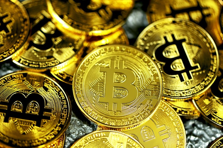 bitcoin-momentum-indicator:-why-600,000-transactions-threshold-matters-most