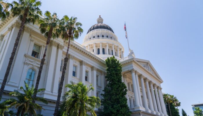california’s-new-ai-safety-law-shows-regulation-and-innovation don’t have-to-clash 