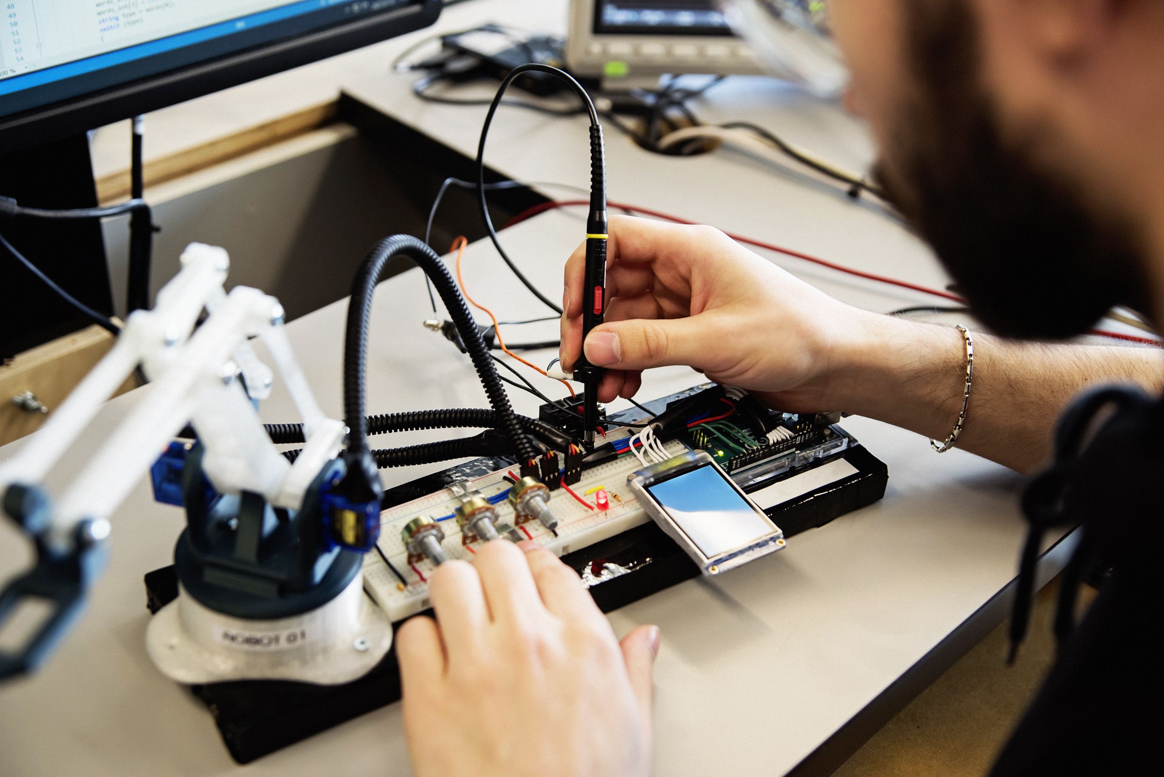 how-to-get-your-kids-into-stem-even-when-its-future-is-uncertain