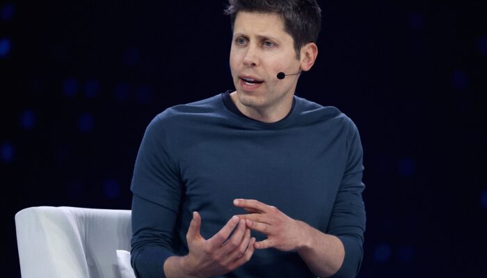 openai-wants-chatgpt-to-be-your-future-operating-system