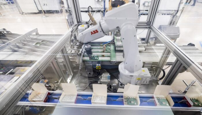 softbank bulks-up-its-robotics-portfolio with abb-group’s robotics unit