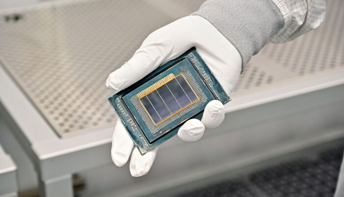 inside-intel’s-hail-mary-to-reclaim-chip-dominance