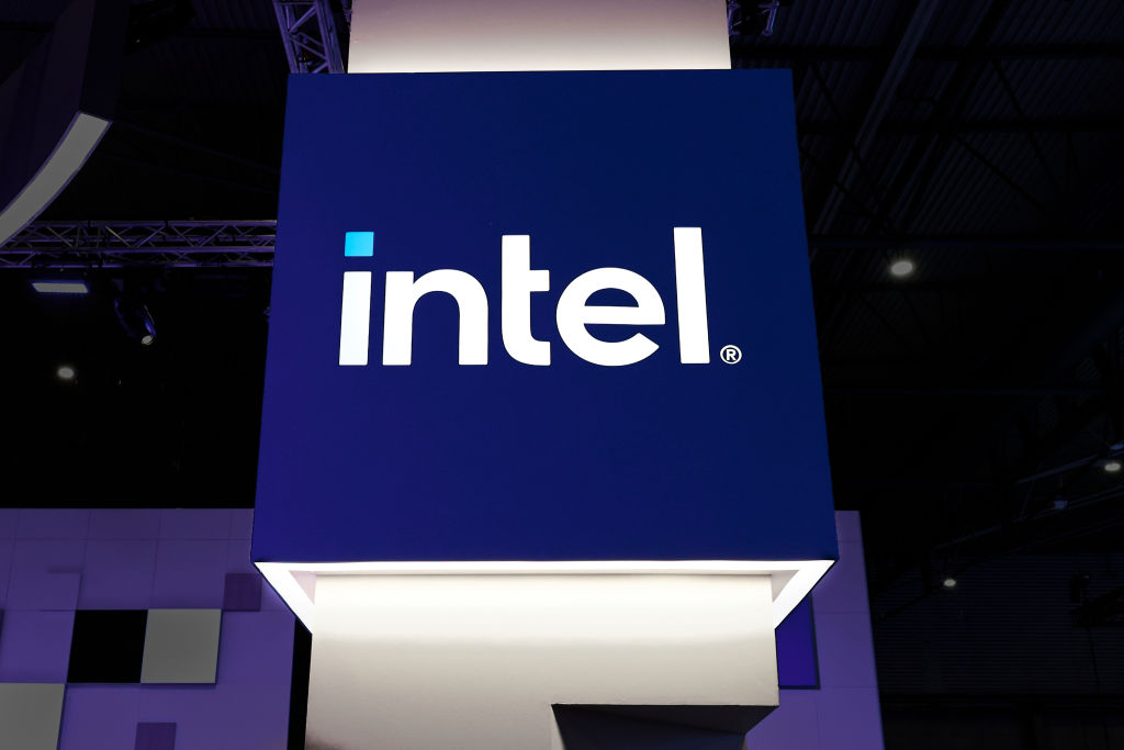 intel unveils-new-processor-powered by its-18a semiconductor-tech 