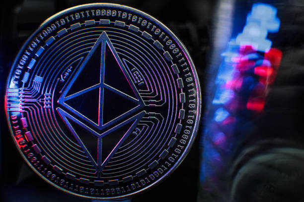 ethereum-dual-chart-recovery:-eth-and-eth/btc-signal-strength-despite-bearish-close
