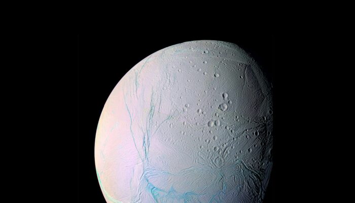 more-evidence-emerges-that-one-of-saturn’s-moons-could-harbor-life