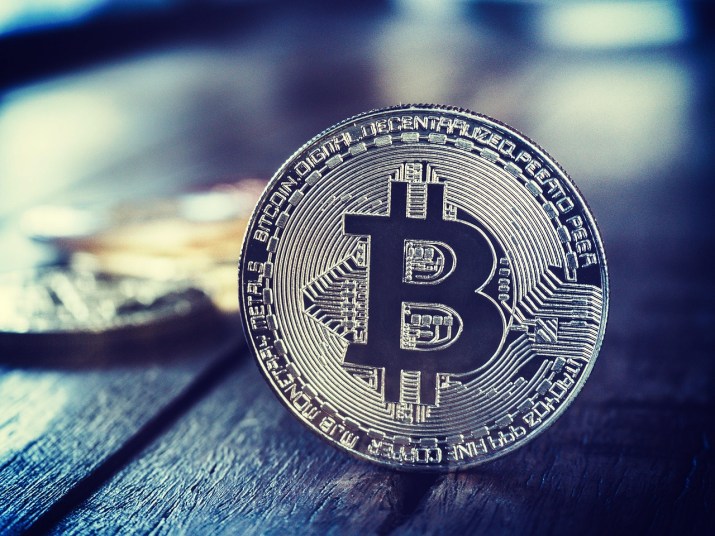 bitcoin-price-crash-not-over?-analyst-predicts-another-30%-crash-as-longs-pile-up-again