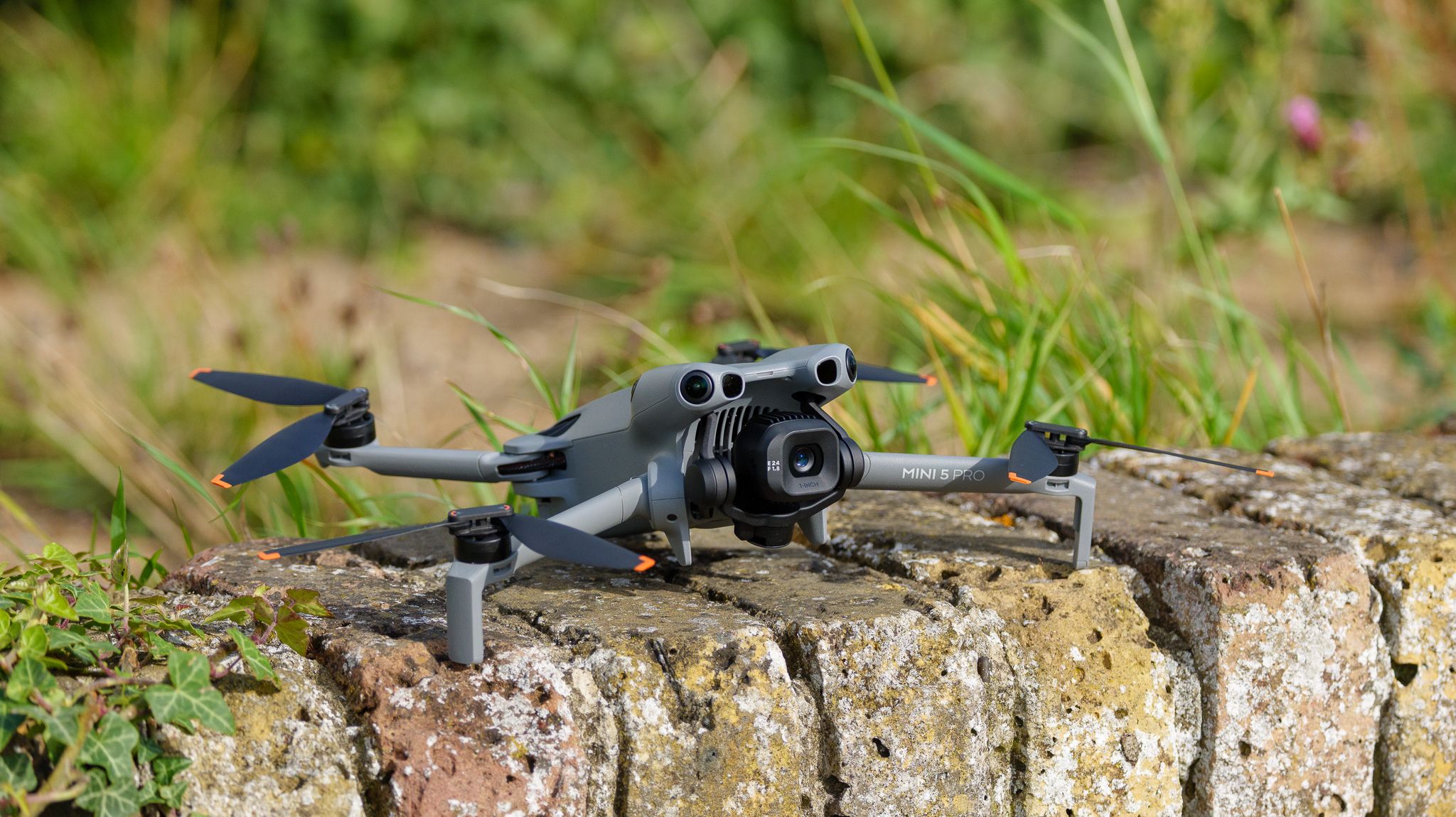 dji’s-tiny-drone-has-big-camera-upgrades-at-the-expense-of-weight