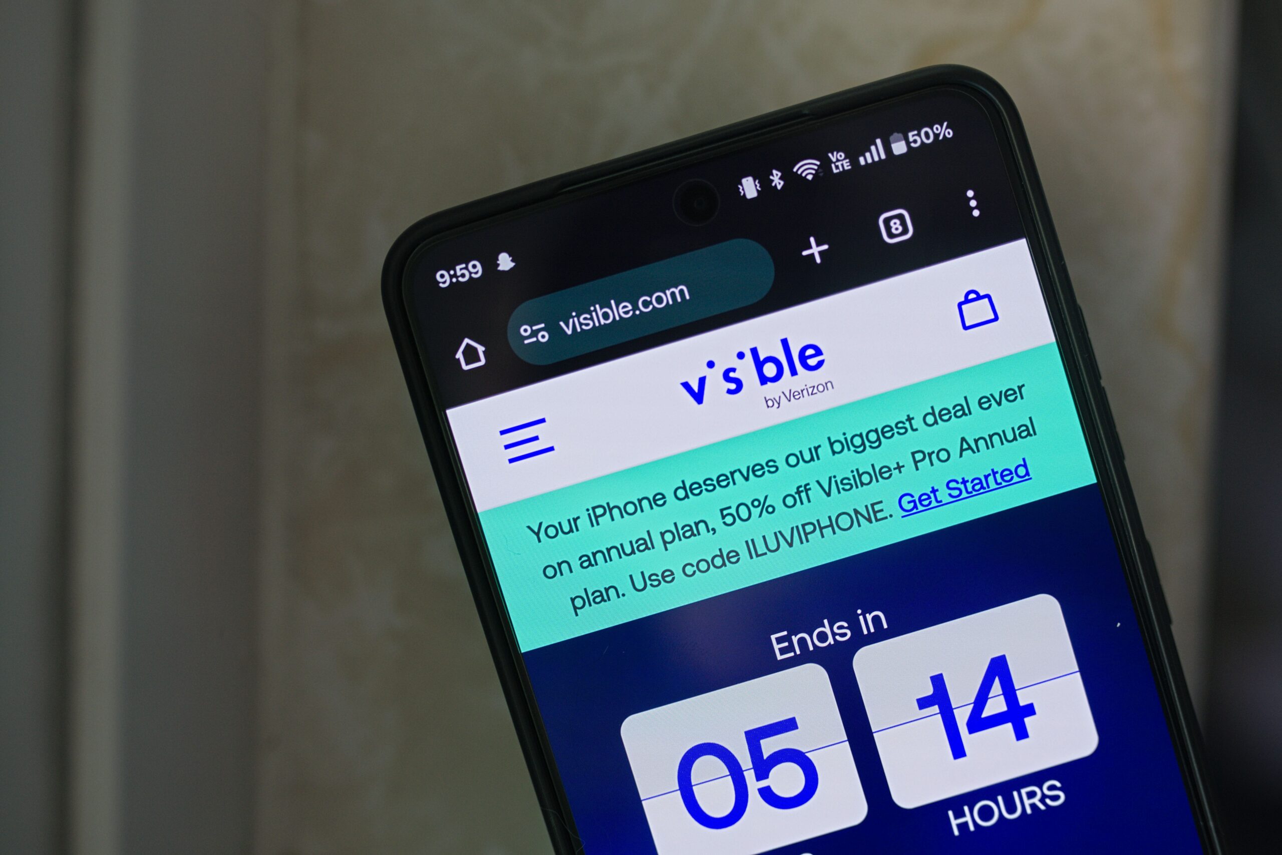 should-you-get-a-prepaid-phone-plan?-here’s-what-you-need-to-know