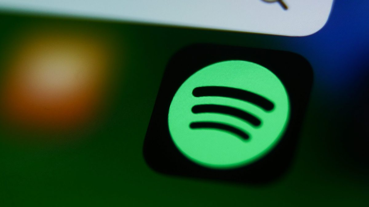 spotify-partners-with-record-labels-to-create-‘artist-first’-ai-music-products