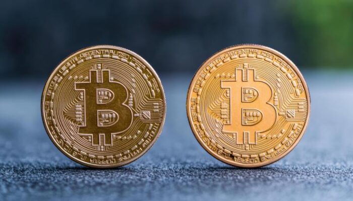 bitcoin-holding-above-gaussian-channel,-bull-market-structure-still-intact
