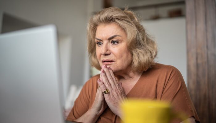 whatsapp-and-messenger-add-new-warnings-to-help-older-people-avoid-online-scams
