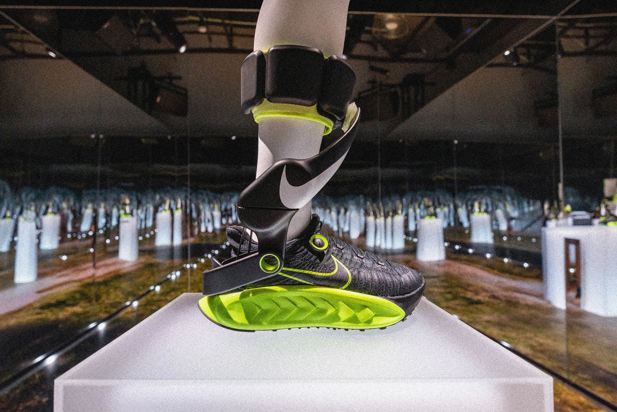 nike’s-robotic-shoe-gets-humans-one-step-closer-to-cyborg