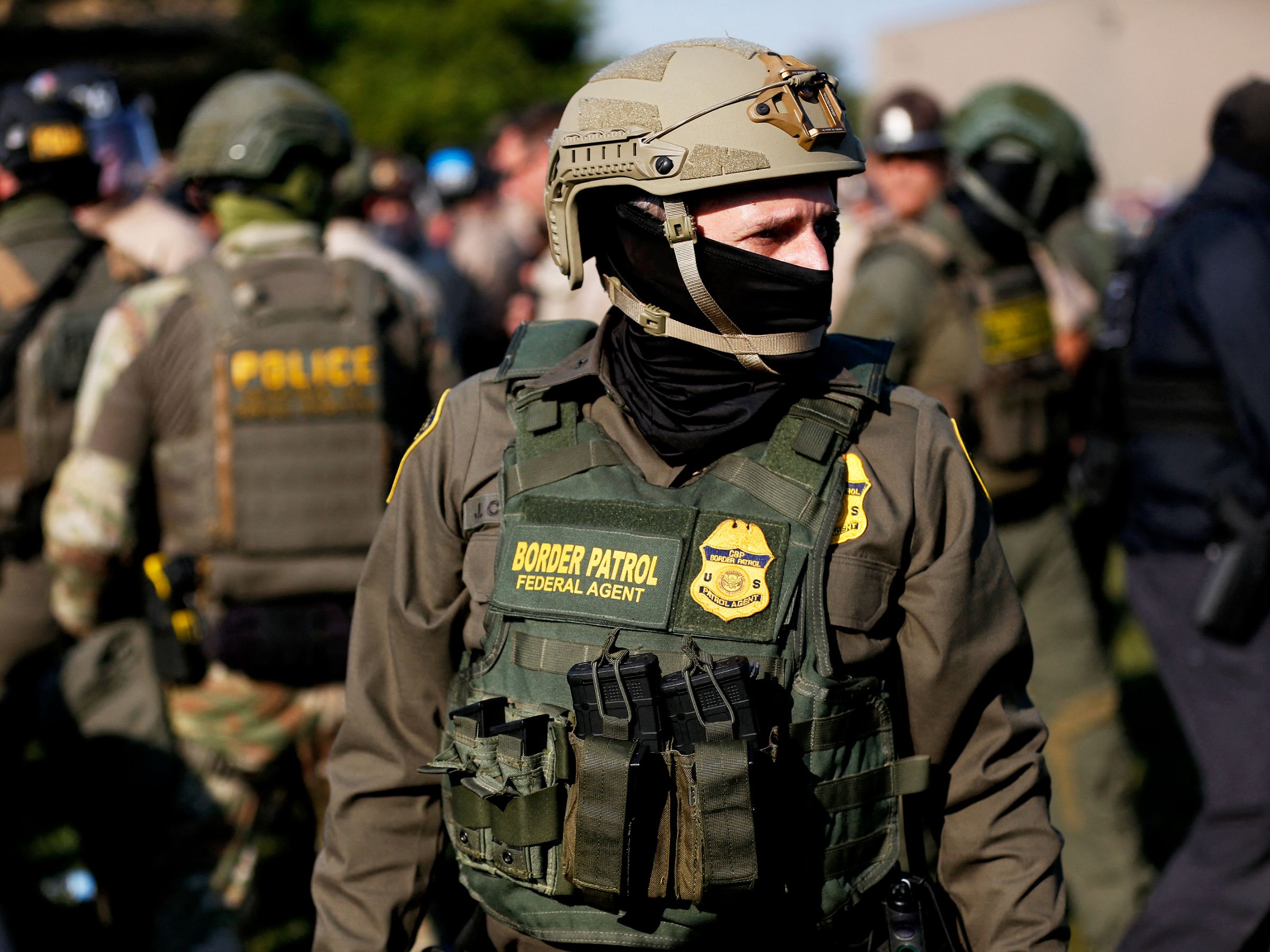 dhs-wants-a-fleet-of-ai-powered-surveillance-trucks dhs-wants-a-fleet-of-ai-powered-surveillance-trucks