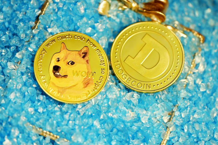 dogecoin-market-cap-tests-multi-year-ceiling,-long-term-momentum-still-intact dogecoin-market-cap-tests-multi-year-ceiling,-long-term-momentum-still-intact