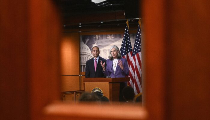 hundreds-of-people-with-‘top-secret’-clearance-exposed-by-house-democrats’-website hundreds-of-people-with-‘top-secret’-clearance-exposed-by-house-democrats’-website