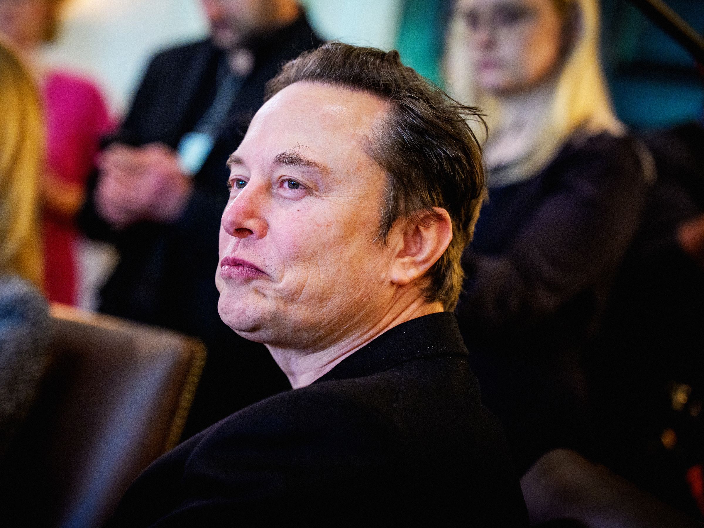elon-musk’s-grokipedia-pushes-far-right-talking-points elon-musk’s-grokipedia-pushes-far-right-talking-points