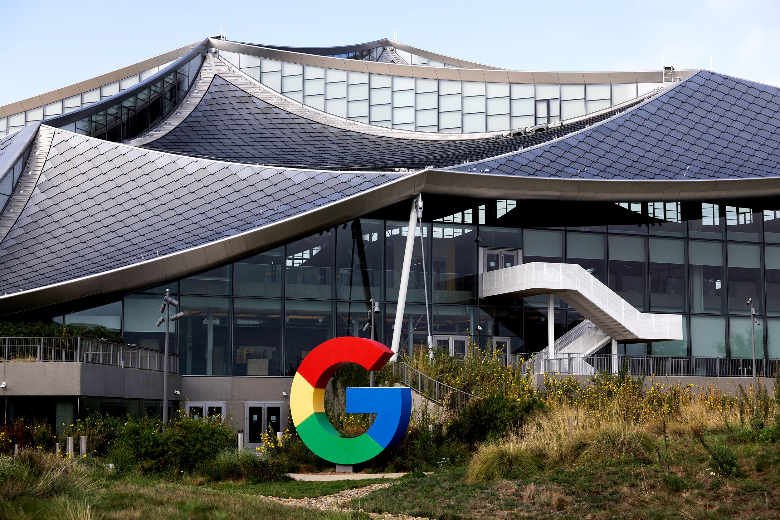 meta,-google,-and-microsoft-triple-down-on-ai-spending