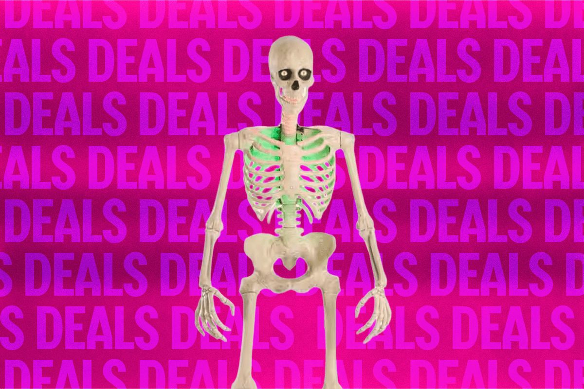 giant,-spooky-animatronics-are-75-percent-off-at-the-home-depot giant,-spooky-animatronics-are-75-percent-off-at-the-home-depot