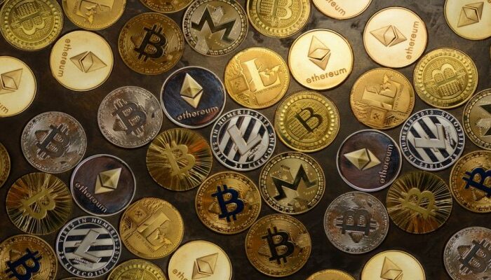 altcoin-season-loading:-bullish-factors-that-point-to-a-massive-surge altcoin-season-loading:-bullish-factors-that-point-to-a-massive-surge