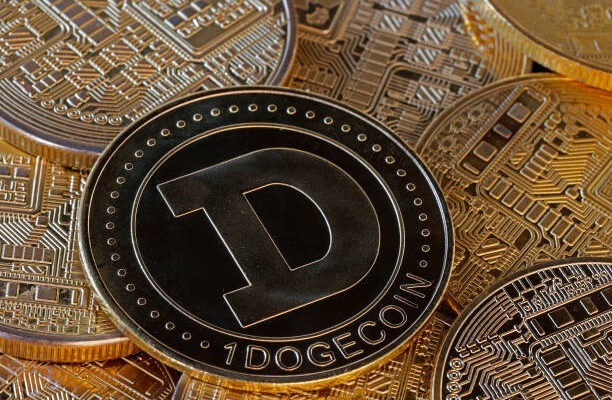 dogecoin-whales-are-offloading-hundreds-of-millions-of-doge,-here-are-the-facts