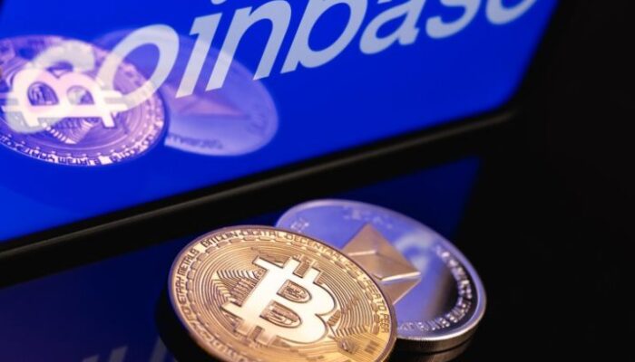 coinbase-stock-touches-$350-after-positive-q3-earnings,-new-acquisition-—-details