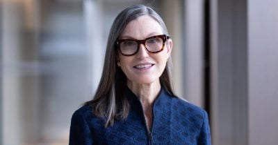 cathie-wood-sells-over-38k-palantir-shares-before-earnings