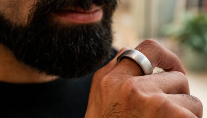 whisper-into-this-ai-powered-smart-ring-to-organize-your-thoughts