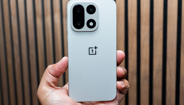 the-oneplus-15-has-two-day-battery-life.-‘nuff-said