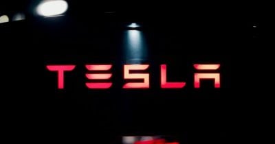 tesla-stock-extends-losses-pre-market-as-selling-pressure-accelerates tesla-stock-extends-losses-pre-market-as-selling-pressure-accelerates