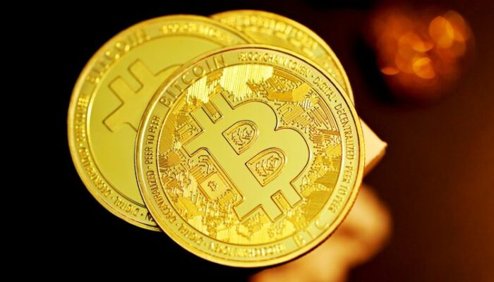 bitcoin’s-drop-under-$90k-sparks-bold-claims-from-crypto-execs:-‘this-is-a-generational-opportunity’