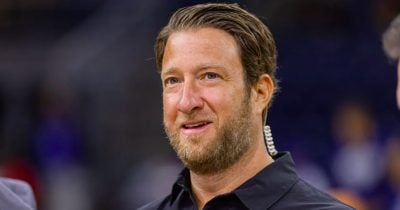 millionaire-dave-portnoy-grabs-$1-million-in-xrp-after-missing-god-candle millionaire-dave-portnoy-grabs-$1-million-in-xrp-after-missing-god-candle