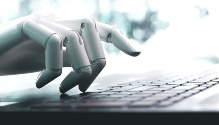 amazon-previews-3-ai-agents,-including-‘kiro’-that-can-code-on-its-own-for-days