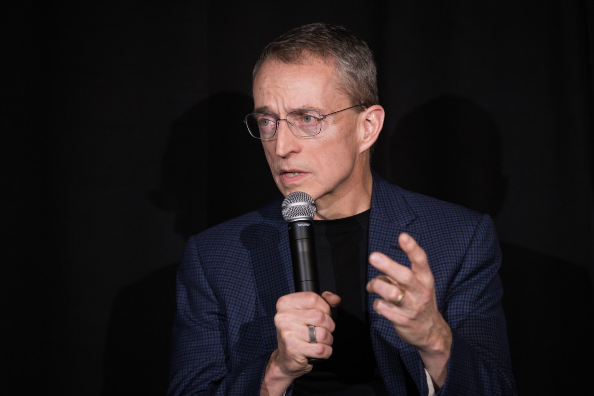 pat-gelsinger-wants-to-save-moore’s-law,-with-a-little-help-from-the-feds pat-gelsinger-wants-to-save-moore’s-law,-with-a-little-help-from-the-feds