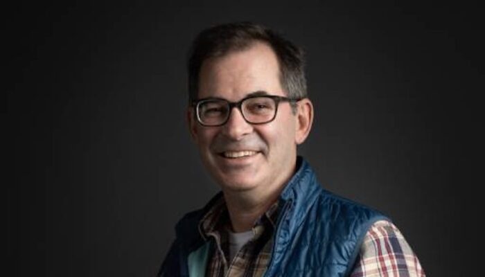 coreweave-ceo-defends-ai-circular-deals-as-‘working-together’