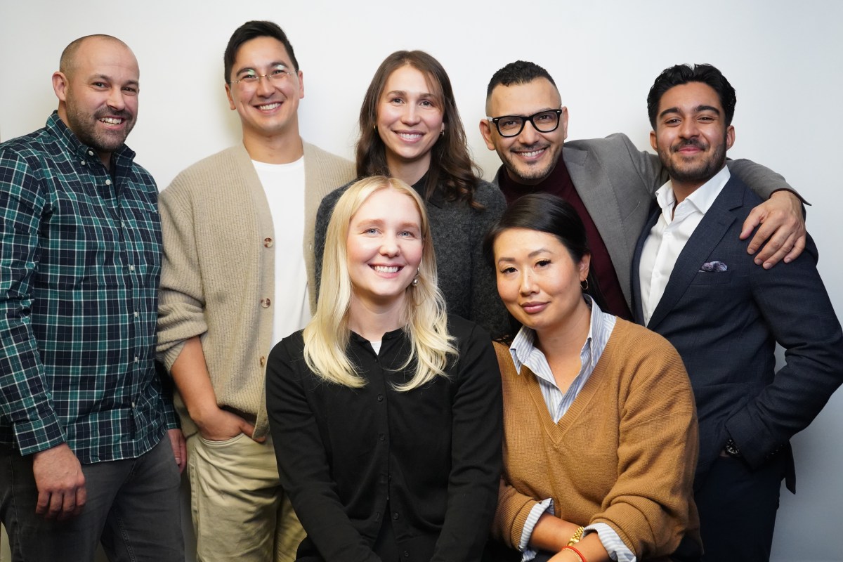 cashew-research-is-going-after-the-$90b-market-research-industry-with-ai